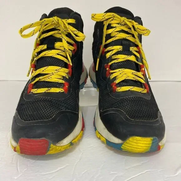 The North Face Activist Mid Future Light Hiking Boots Fiery Red RARE Color SZ 9